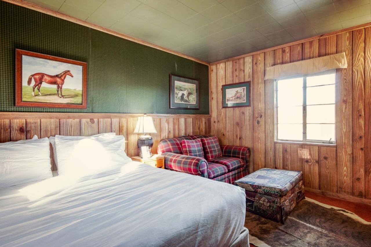 Simmer Motel Wamego 외부 사진