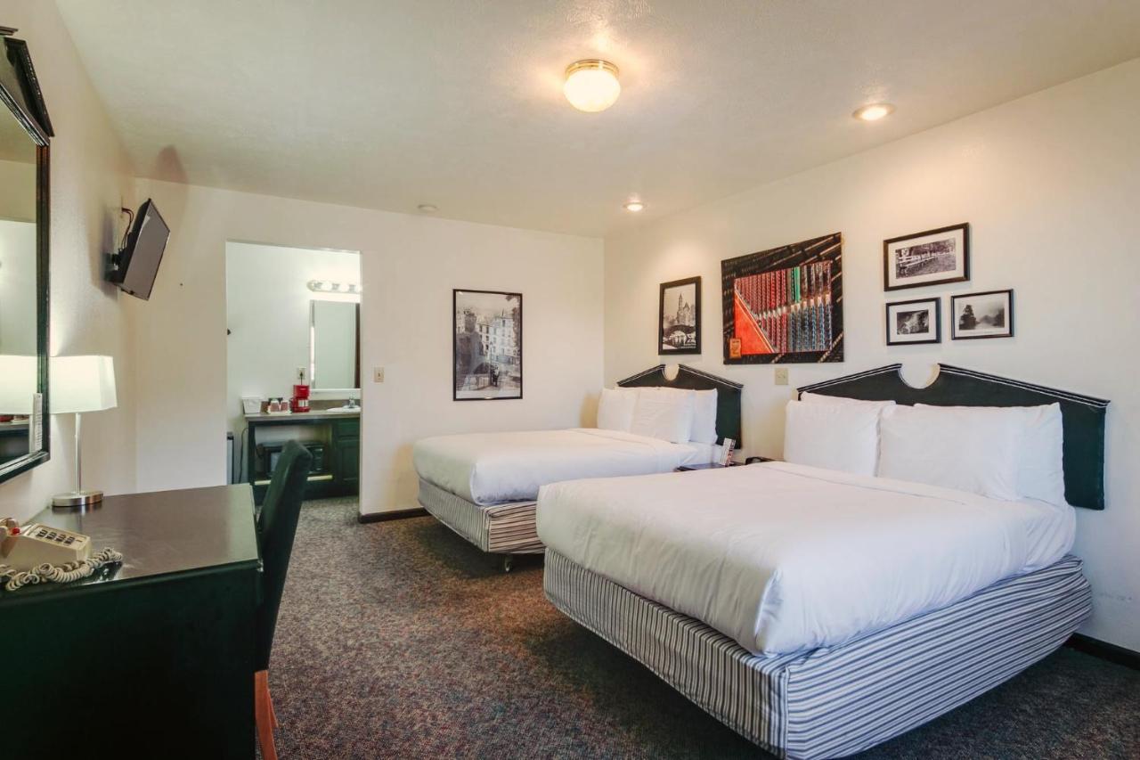Simmer Motel Wamego 외부 사진