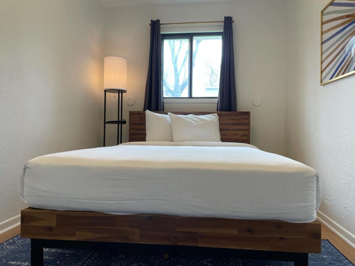 Simmer Motel Wamego 외부 사진